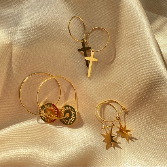 18K Goldplated Charm Hoops Earrings - Picture 8 of 13